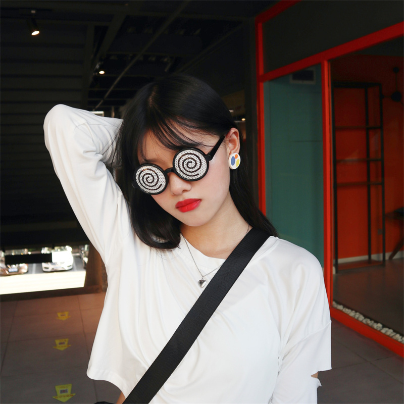نظارات تنكرية جديدة بنمط الدوا - مراجعة Cosplay Prop Patterns وسعره